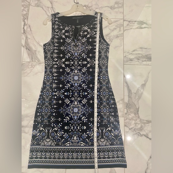White House Black Market Black and Blue Patterned Dress - Picture 7 of 12